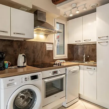 Magnificent Atypical 3-room 2br6p - Meynadier Apartment *